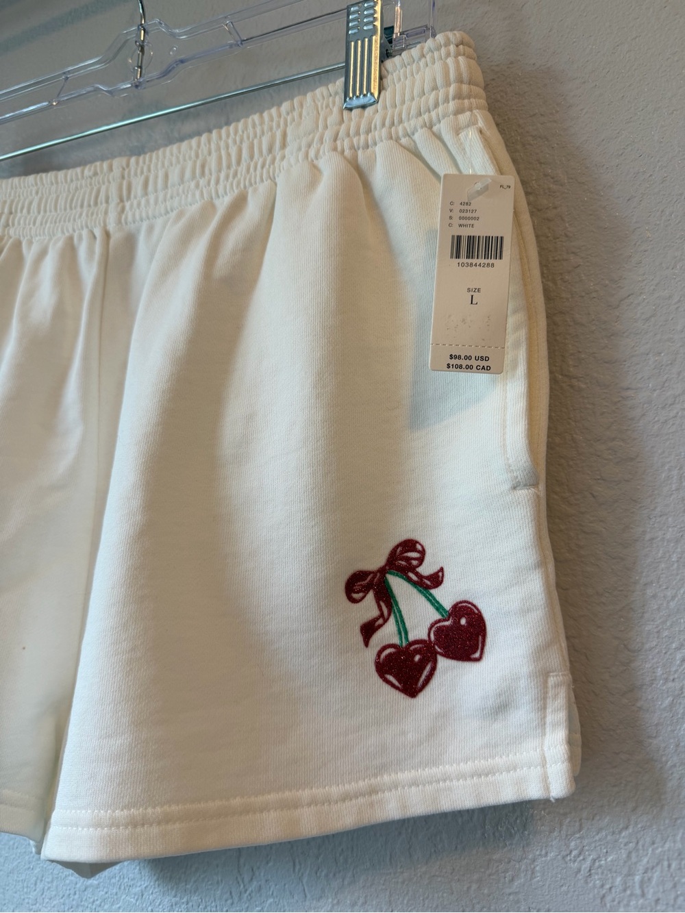 SOLD / Beach Riot Malik Pull-On Shorts in Ivory Red Cherry Bow, NWT, Large. $98 - Picture 5 of 16